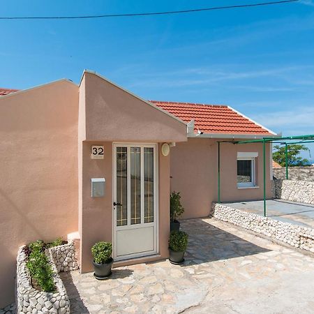 Apartments By The Sea Brist, Makarska - 11039 Esterno foto