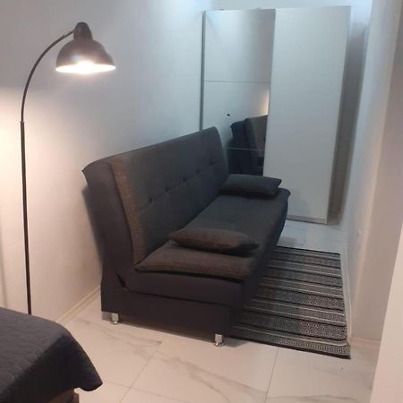 Apartments By The Sea Brist, Makarska - 11039 Esterno foto