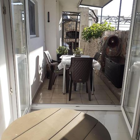 Apartments By The Sea Brist, Makarska - 11039 Esterno foto