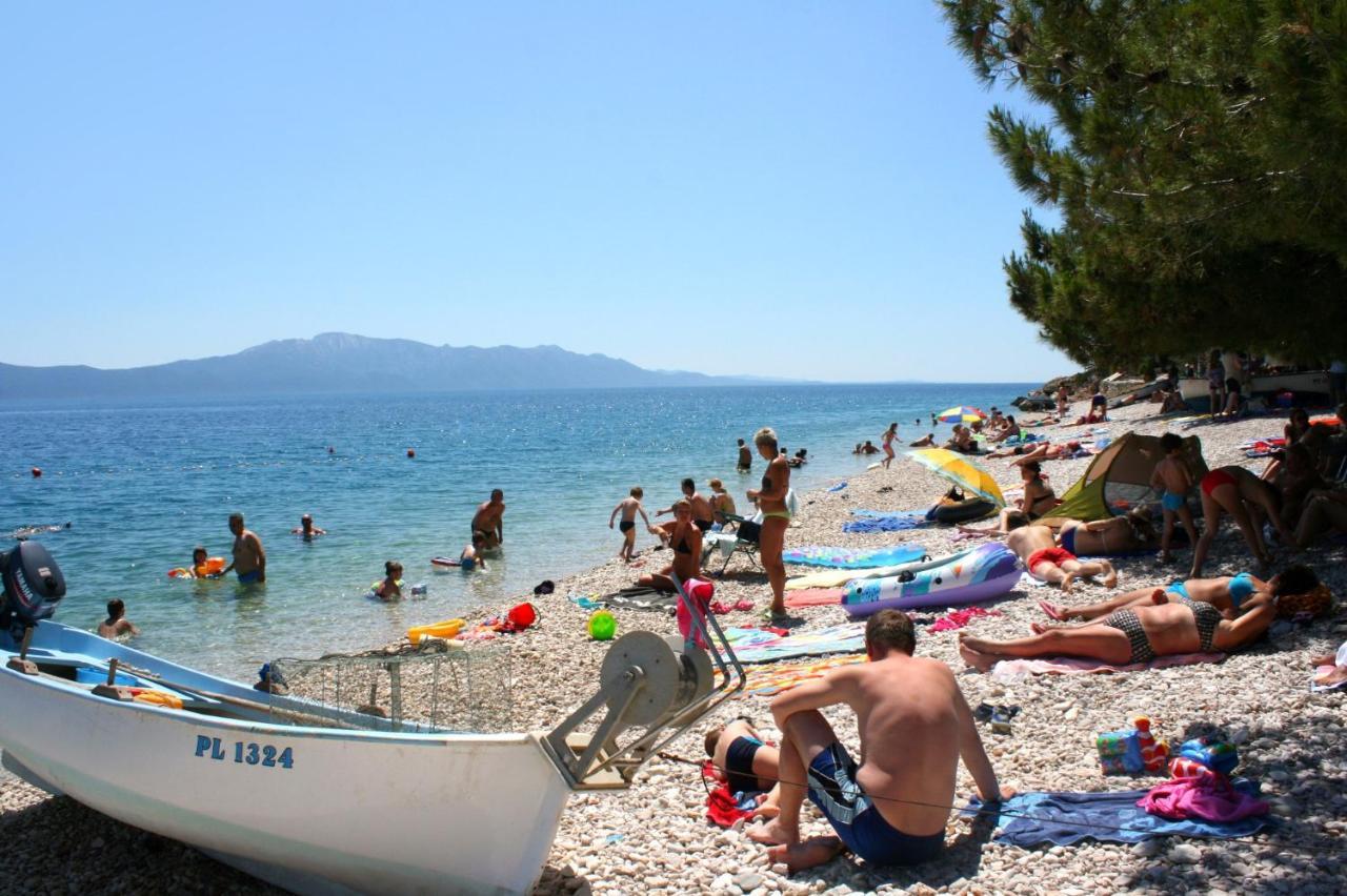 Apartments By The Sea Brist, Makarska - 11039 Esterno foto