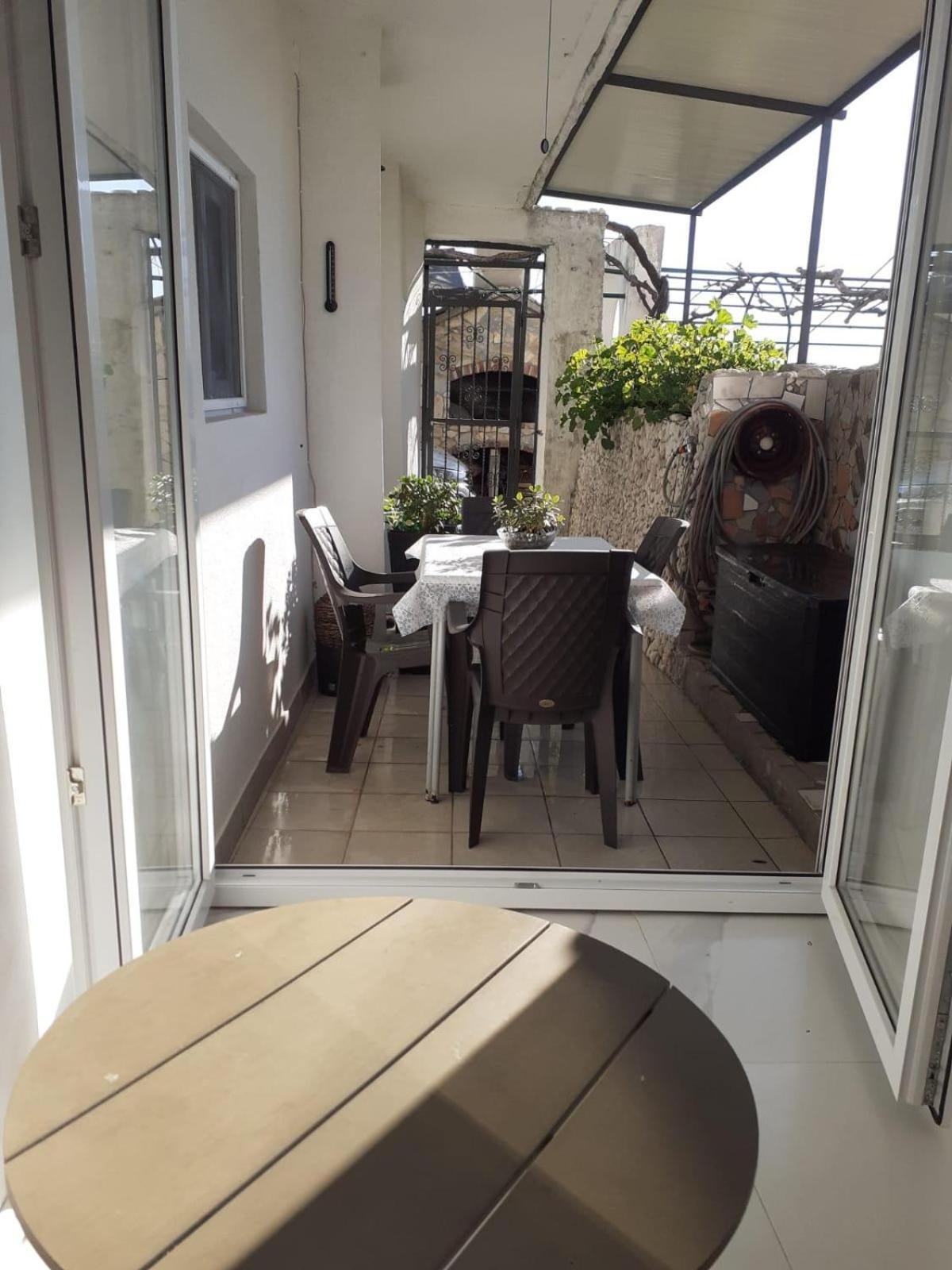 Apartments By The Sea Brist, Makarska - 11039 Esterno foto